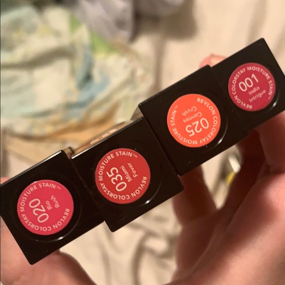 COPY - Revlon lipstick - Picture 3 of 4